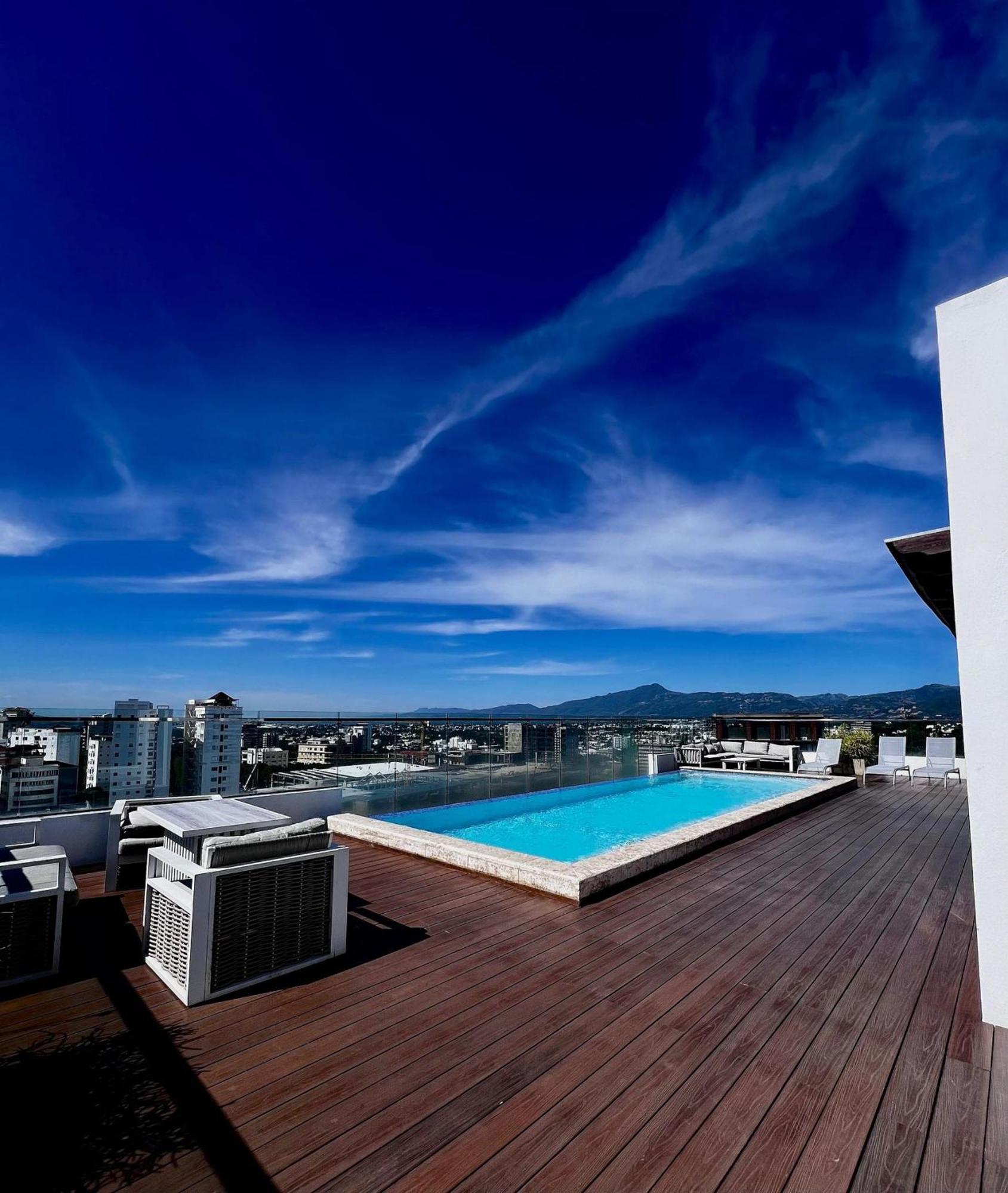 Soha Suites II Santiago De Los Caballeros Exterior photo